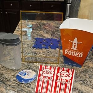 Rodeo Popcorn Container and Accessories